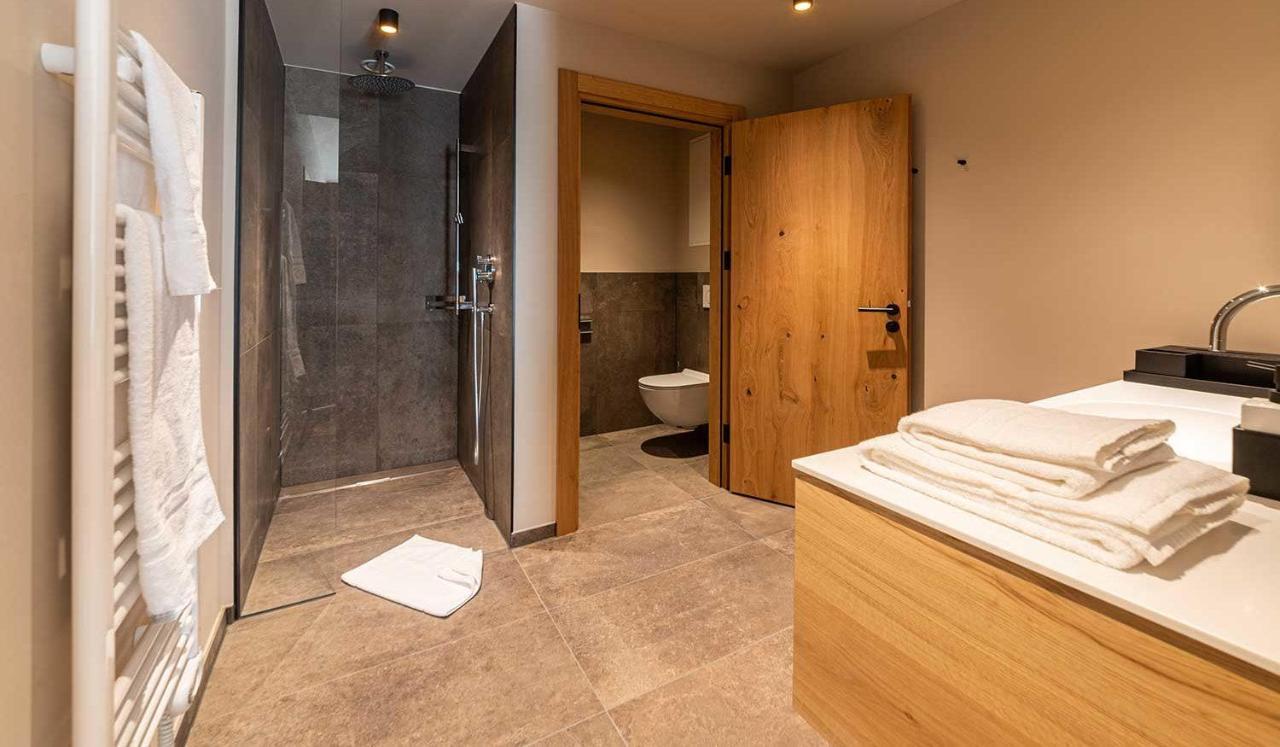 Alpinresortarlberg 1495 - Garni - Fruhstuck In Der Suite Schröcken Esterno foto